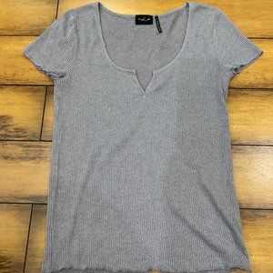 Urban Outfitters - Casual Waffle Tee (Size M)